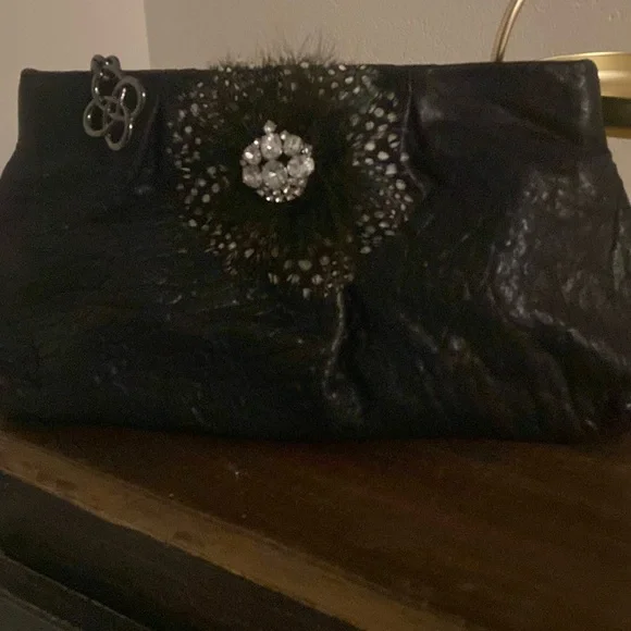 Stella & Dot clutch with removable broach/pin. - Picture 1 of 5